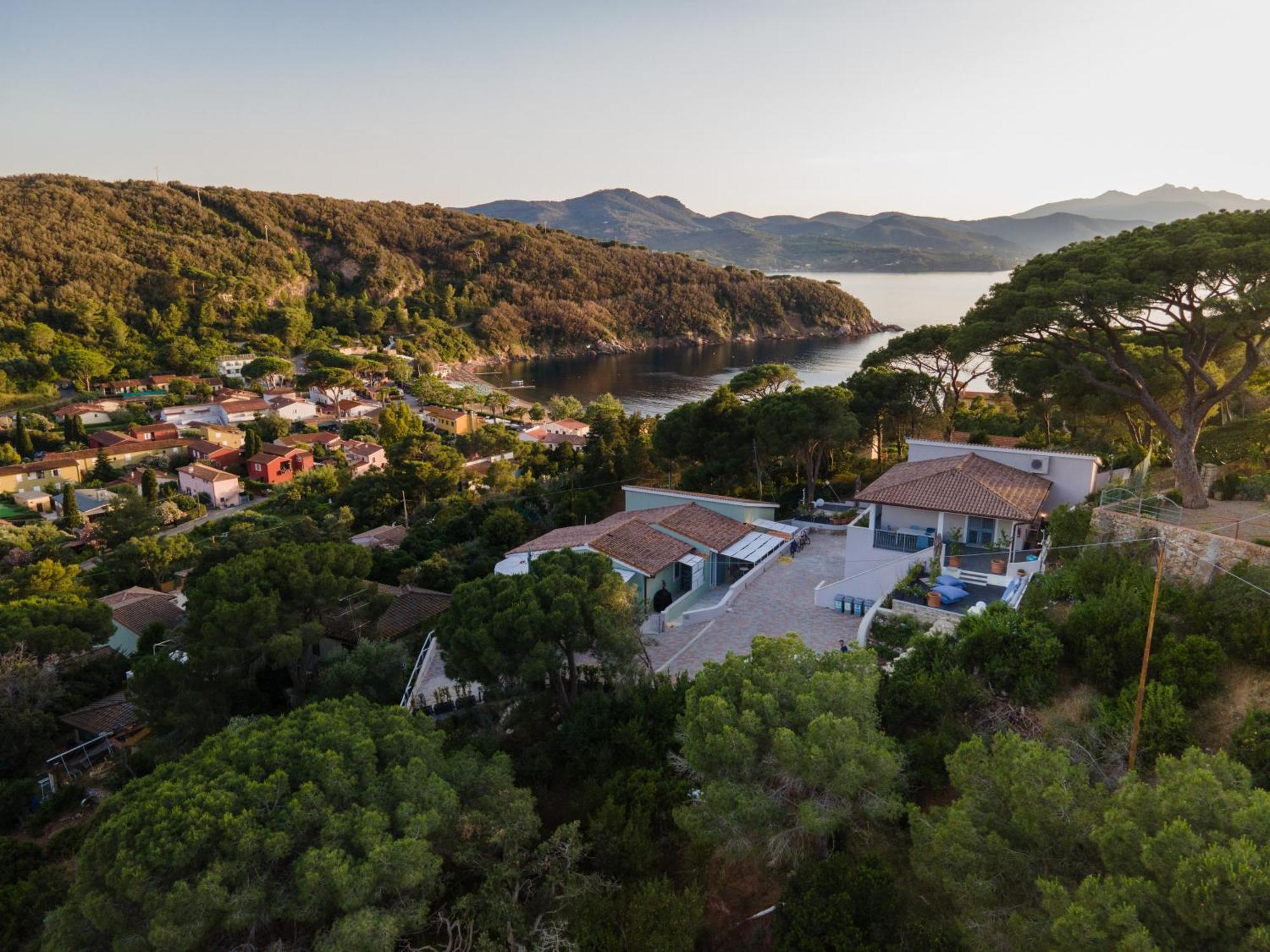 Elbitat Homes Bagnaia  ภายนอก รูปภาพ